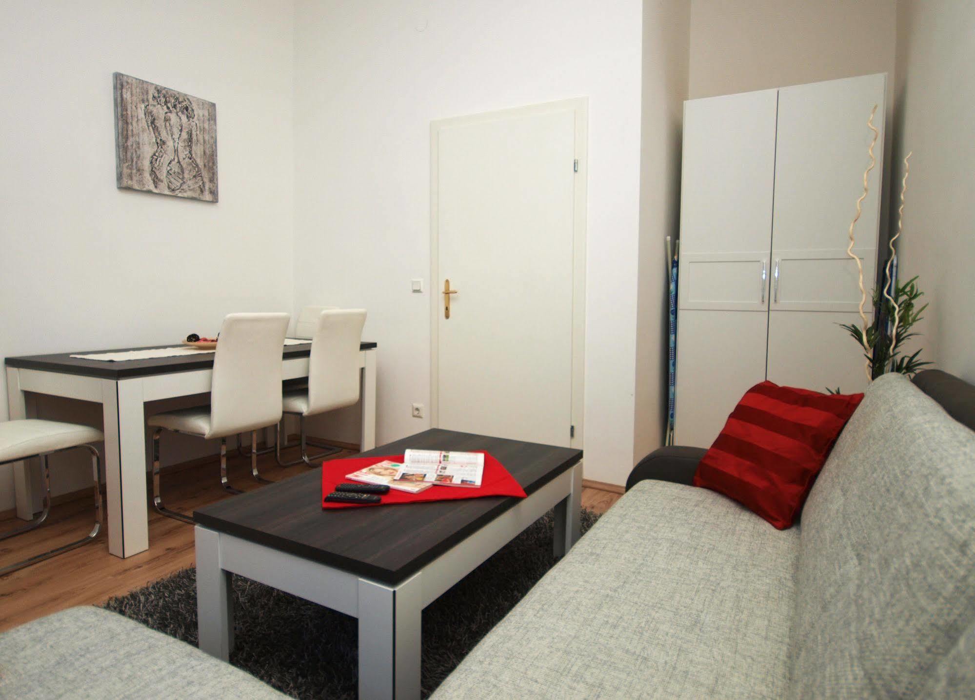 Checkvienna - Ruedengasse Apartment Exterior photo